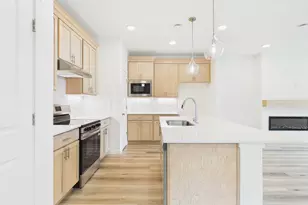 1708 NW 18th St, Battle Ground, WA 98604 - Photo 2