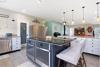 26500 S Milk Creek Cir, Mulino, OR 97042 - Photo 6