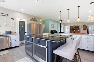 26500 S Milk Creek Cir, Mulino, OR 97042 - Photo 6