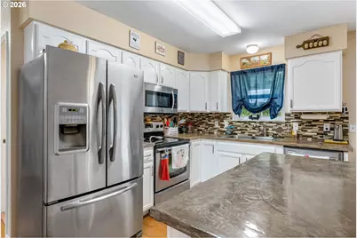 1301 E 19th St, The Dalles, OR 97058 - Photo 10