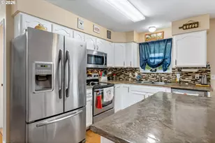 1301 E 19th St, The Dalles, OR 97058 - Photo 10