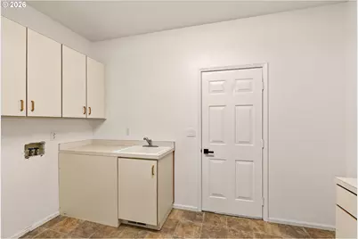 39141 Easton Ln, Springfield, OR 97477 - Photo 32