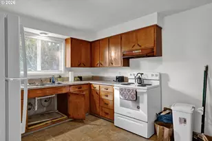 3307 Arrowhead St, Eugene, OR 97404 - Photo 8