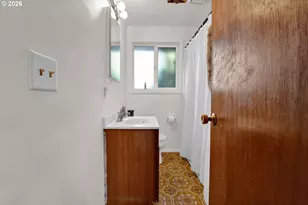 3307 Arrowhead St, Eugene, OR 97404 - Photo 14