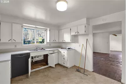 3307 Arrowhead St, Eugene, OR 97404 - Photo 22