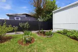 658 S 57th St, Springfield, OR 97478 - Photo 20