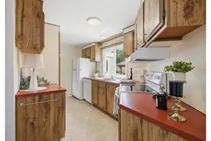 658 S 57th St, Springfield, OR 97478 - Photo 14