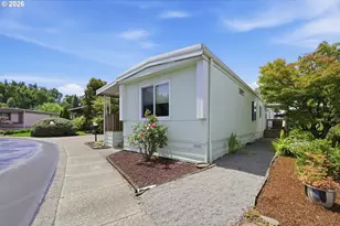 658 S 57th St, Springfield, OR 97478 - Photo 2