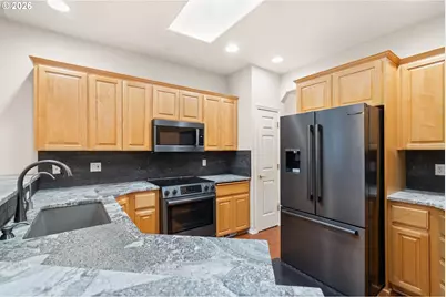 2136 NE 52nd Ave, Hillsboro, OR 97124 - Photo 6