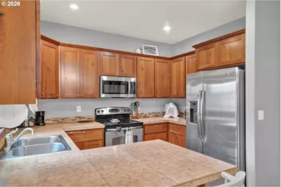518 Raber Rd, Eugene, OR 97402 - Photo 12