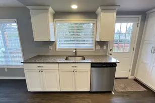 15300 SE Lee Ave, Milwaukie, OR 97267 - Photo 10