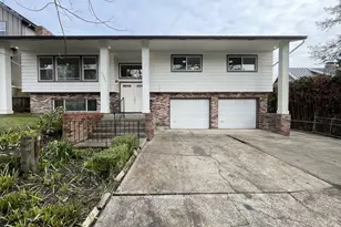 15300 SE Lee Ave, Milwaukie, OR 97267 - Photo 1