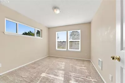 512 NE Roselawn St, Portland, OR 97211 - Photo 22