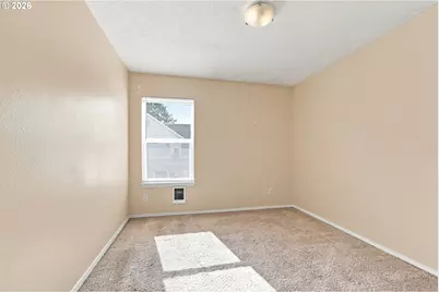 512 NE Roselawn St, Portland, OR 97211 - Photo 18