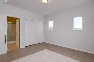 1996 Hawksview Ave SE, Salem, OR 97306 - Photo 12