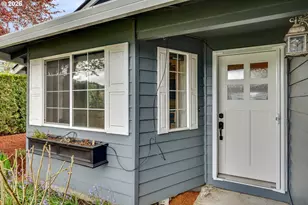 1057 S Pine St, Canby, OR 97013 - Photo 4