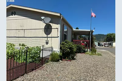 550 S State St #80, Sutherlin, OR 97479 - Photo 2
