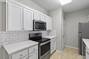 1175 NE 64th Ln, Hillsboro, OR 97124 - Photo 4