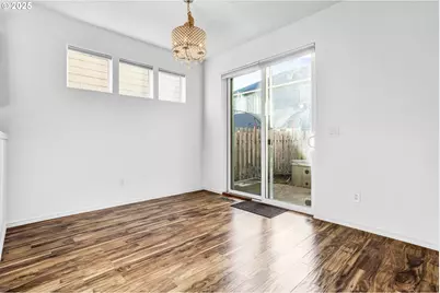 950 SW 17th Way, Troutdale, OR 97060 - Photo 14