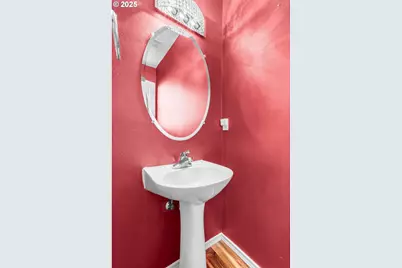 950 SW 17th Way, Troutdale, OR 97060 - Photo 6