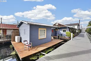 1769 N Jantzen Ave, Portland, OR 97217 - Photo 2