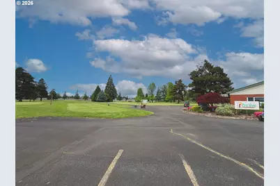 2257 Country Club Ter, Woodburn, OR 97071 - Photo 22