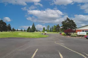 2257 Country Club Terrace, Woodburn, OR 97071 - Photo 22