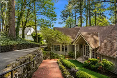 5112 SW Hewett Blvd, Portland, OR 97221 - Photo 1
