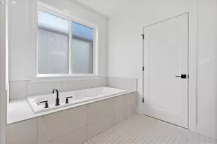 14196 SE Iseli Ln, Clackamas, OR 97015 - Photo 24