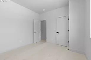 14196 SE Iseli Ln, Clackamas, OR 97015 - Photo 42