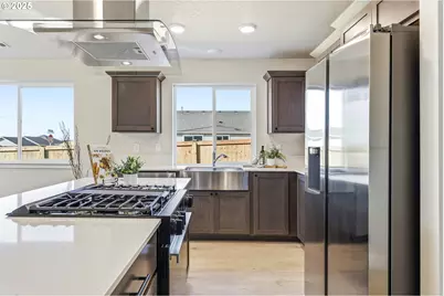 900 NE Laurel Springs Dr, Hermiston, OR 97838 - Photo 8