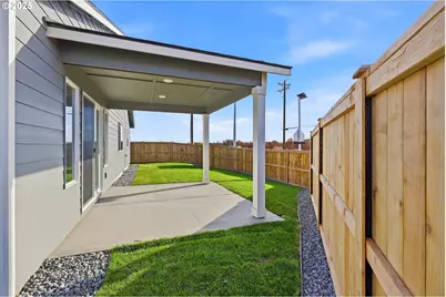 900 NE Laurel Springs Dr, Hermiston, OR 97838 - Photo 32