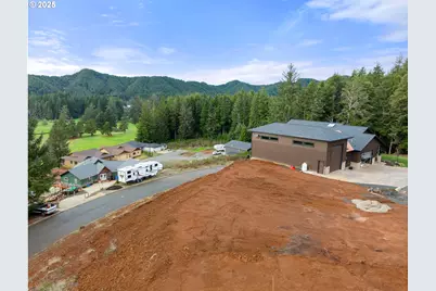 611 Hulton Way, Reedsport, OR 97467 - Photo 4