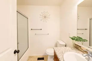 1490 SE 117th Ave, Portland, OR 97216 - Photo 18