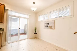1490 SE 117th Ave, Portland, OR 97216 - Photo 8
