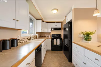 6844 SE 92nd Ave, Portland, OR 97266 - Photo 10