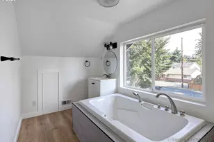 13625 SE Bush St, Portland, OR 97236 - Photo 12