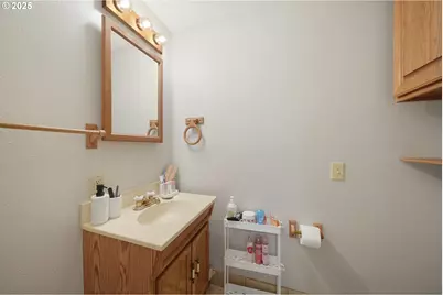 333 S Old Pacific Hwy, Myrtle Creek, OR 97457 - Photo 28