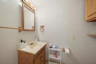 333 S Old Pacific Hwy, Myrtle Creek, OR 97457 - Photo 28