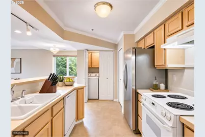 15510 NE Knott St #25, Portland, OR 97230 - Photo 10