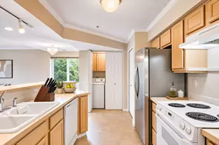 15510 NE Knott St, Portland, OR 97230 - Photo 10