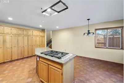 4715 NW Kiwanda Dr, Portland, OR 97229 - Photo 10