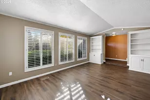 4715 NW Kiwanda Dr, Portland, OR 97229 - Photo 6