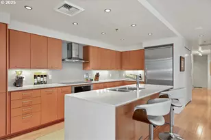 1260 NW Naito Pkwy, Portland, OR 97209 - Photo 24