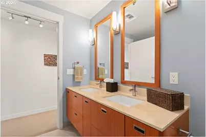 1260 NW Naito Pkwy #801B, Portland, OR 97209 - Photo 38