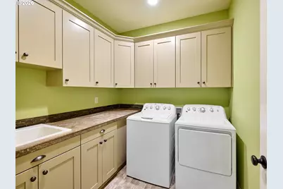 1508 Crestview Dr, Silverton, OR 97381 - Photo 22