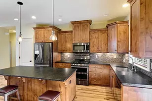 1508 Crestview Dr, Silverton, OR 97381 - Photo 8