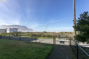 40 Avenue U, Seaside, OR 97138 - Photo 26