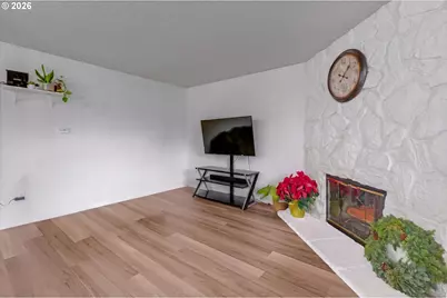 15946 NE Fremont St, Portland, OR 97230 - Photo 6