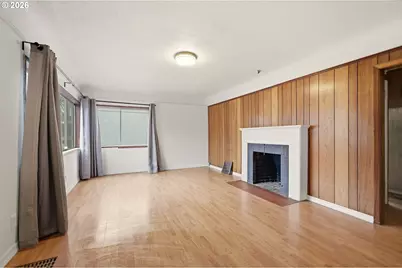 6321 NE Simpson St, Portland, OR 97218 - Photo 2